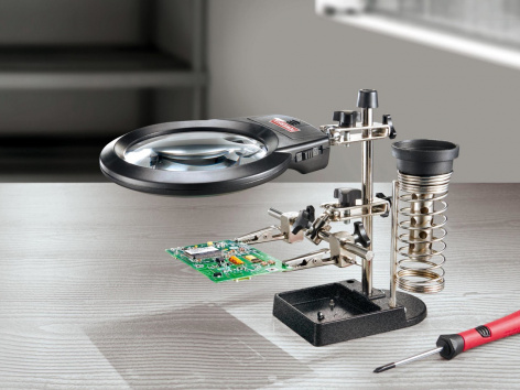 Set meccanica di precisione con lente d'ingrandimento LED