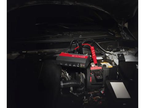 Ausilio portatile per avviamento auto con powerbank