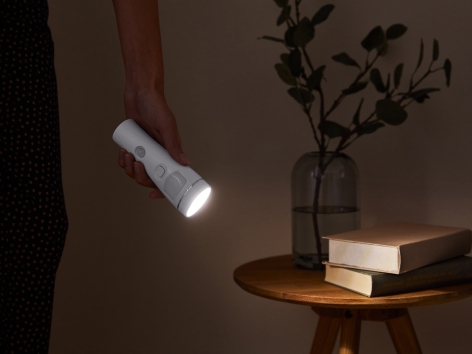Torcia LED multifunzione