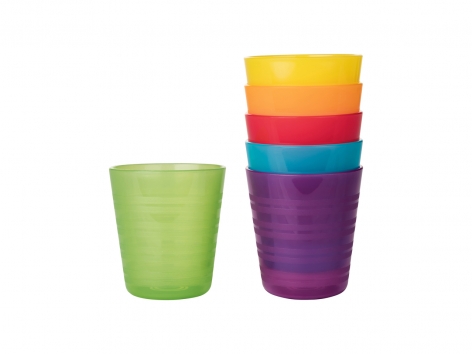 Posate, bicchieri, piatti o ciotole di plastica