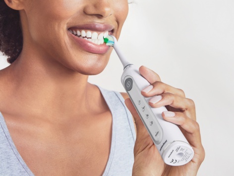 Spazzolino da denti elettrico multifunzione