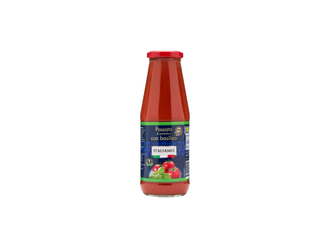 Passata di pomodoro con basilico