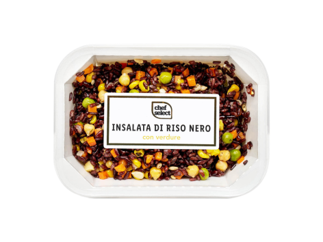 Insalata di riso nero con verdure